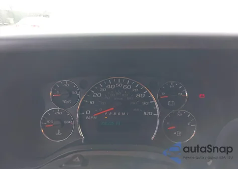 2011 Chevrolet Express 2500 Work Van z USA, uszkodzony, nr VIN 1GCWGFFA3B1126116